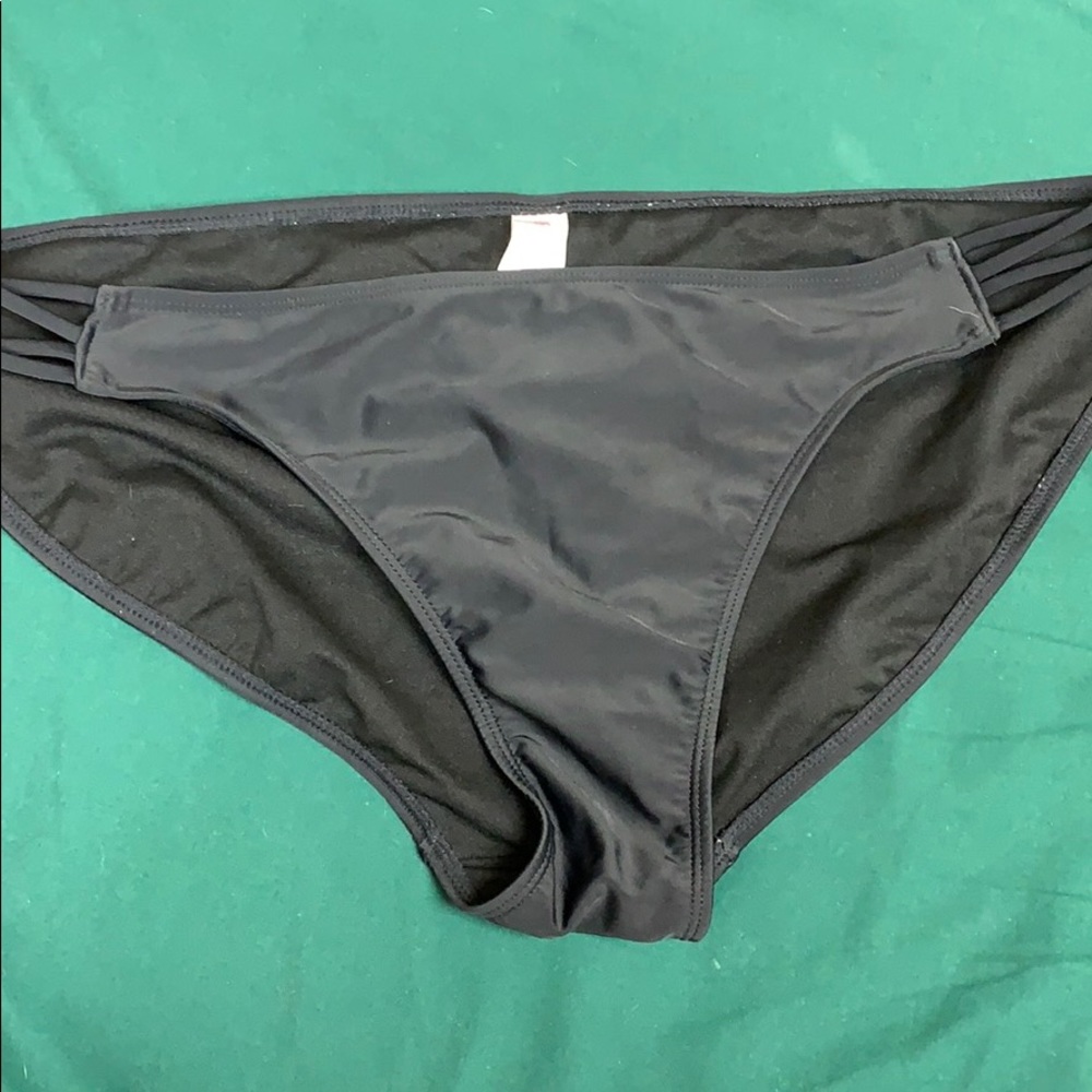 Swimsuit bundle! - Picture 5 of 8